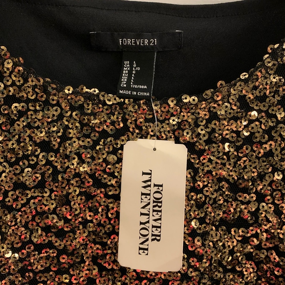 FOREVER21 Festive Sequin Gold/Black Crop Top! - Picture 3 of 5